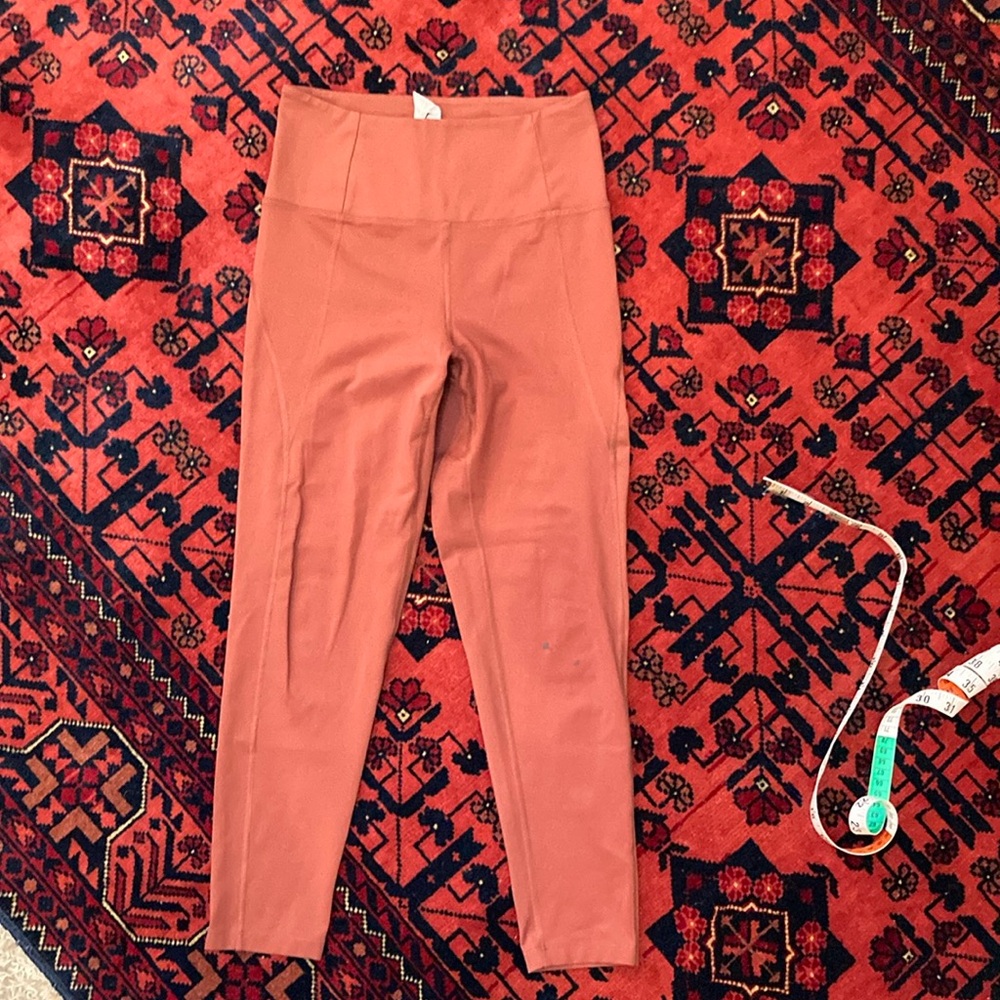 Girlfriend Collective rust leggings- size small